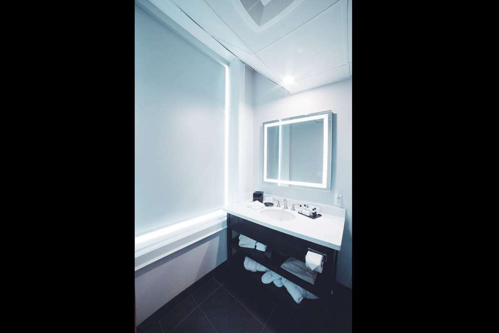 The Courthouse Hotel, Ascend Hotel Collection Thunder Bay Room photo